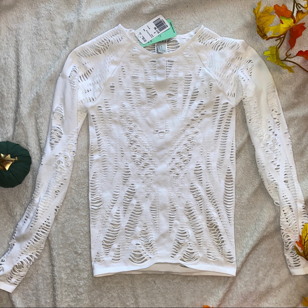 Distressed workout tee